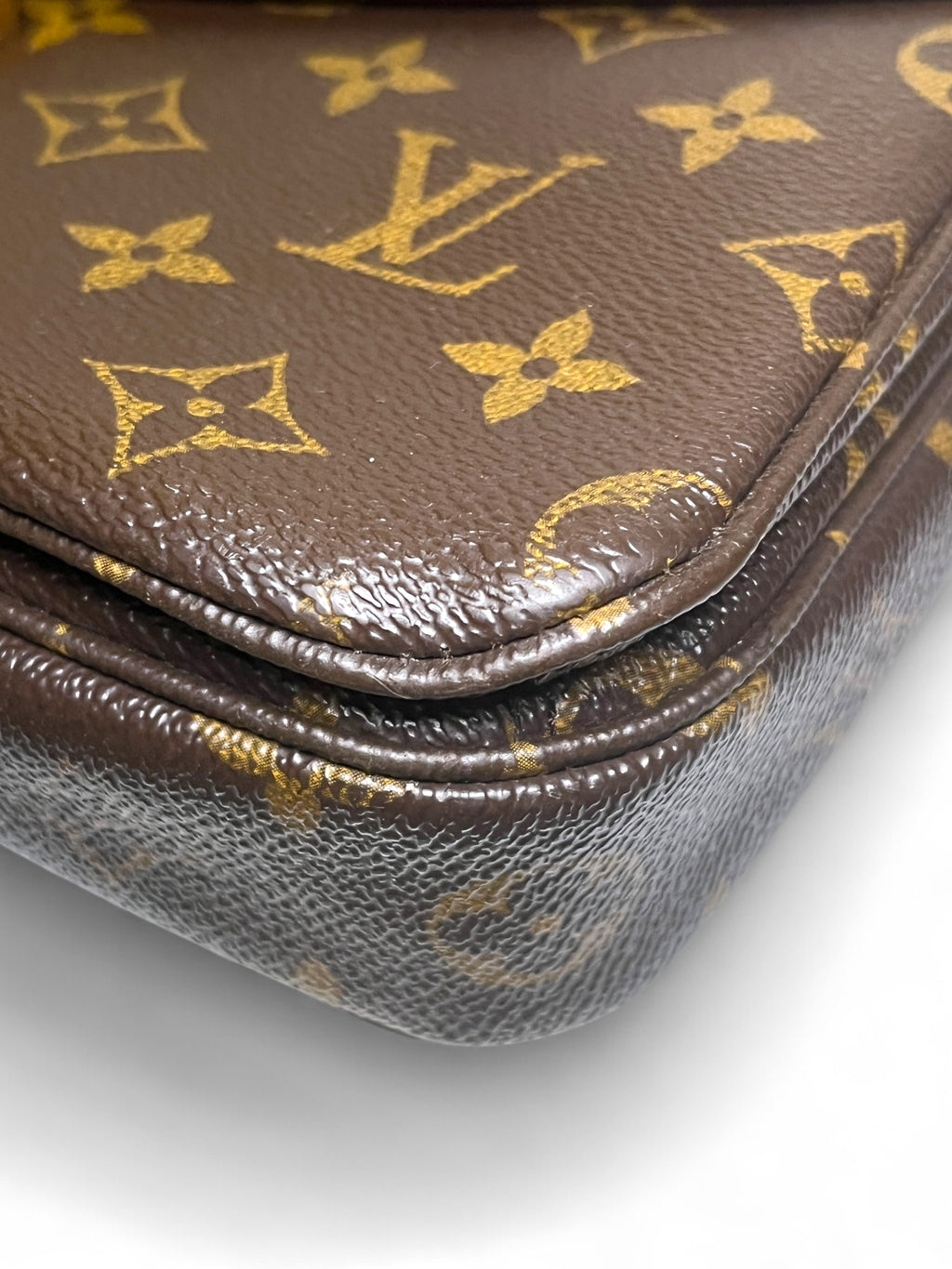 Louis Vuitton Pochette Métis