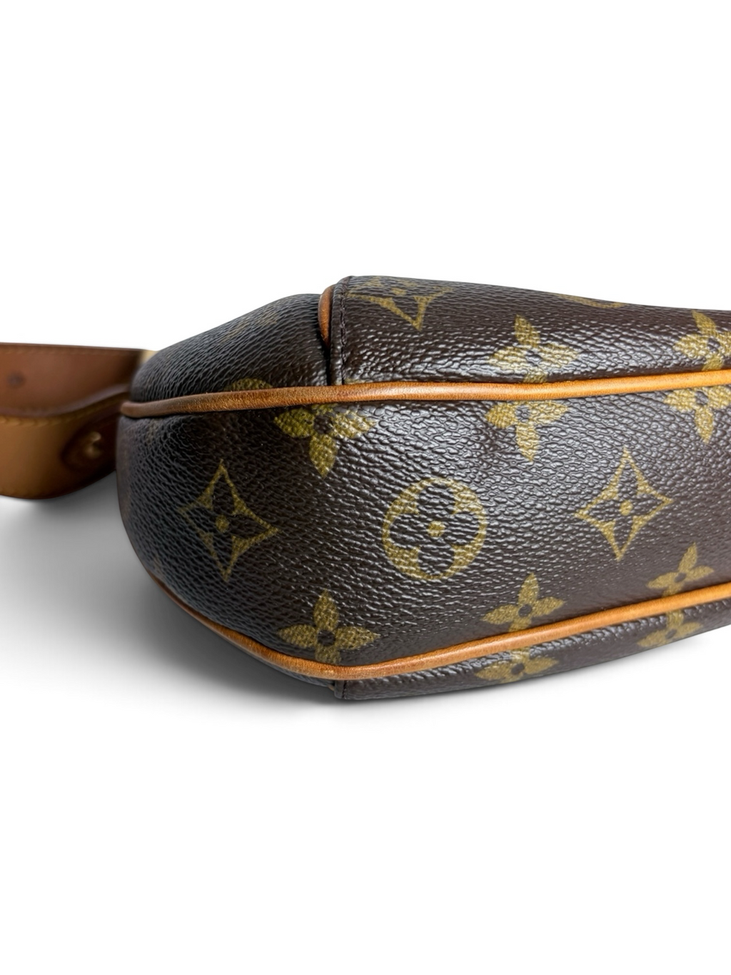 Louis Vuitton Monogram Thames PM 2009