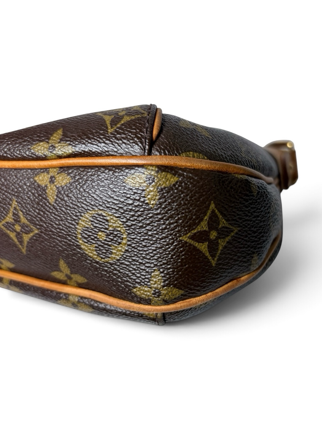 Louis Vuitton Monogram Thames PM 2009